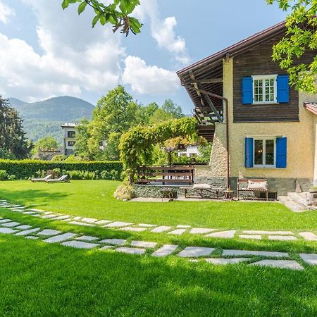 Lovely Villa With Huge Garden Surrounded By Nature เบลลาโจ ภายนอก รูปภาพ
