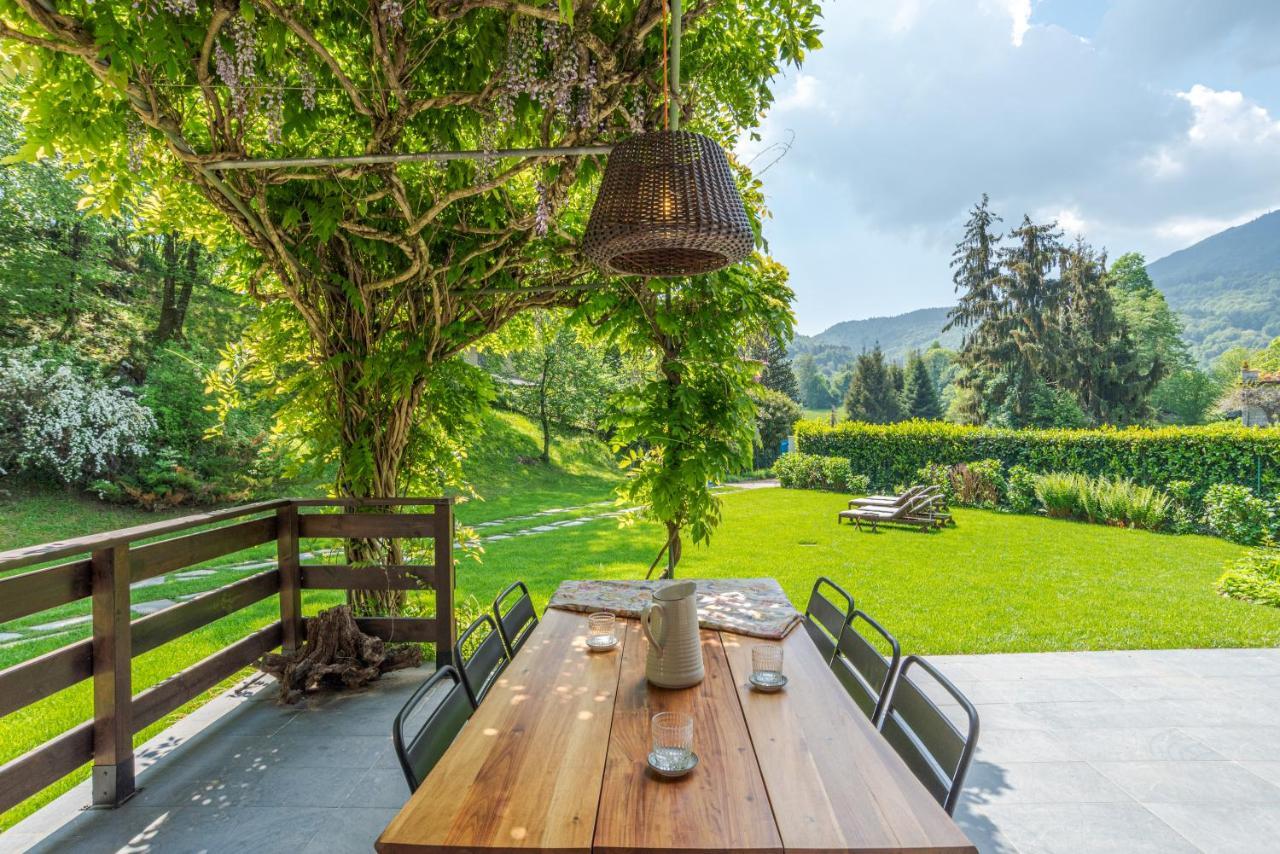 Lovely Villa With Huge Garden Surrounded By Nature เบลลาโจ ภายนอก รูปภาพ