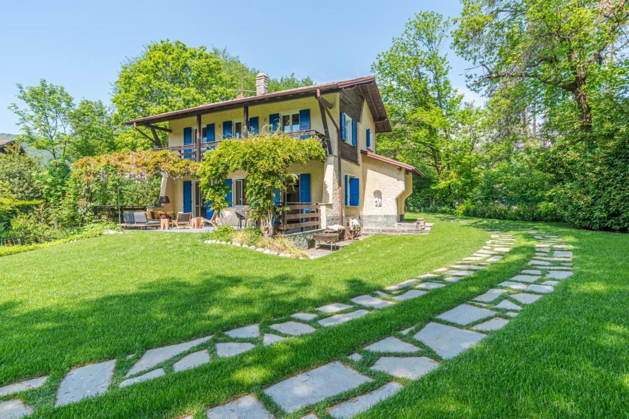 Lovely Villa With Huge Garden Surrounded By Nature เบลลาโจ ภายนอก รูปภาพ