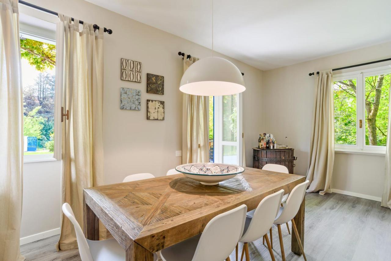 Lovely Villa With Huge Garden Surrounded By Nature เบลลาโจ ภายนอก รูปภาพ